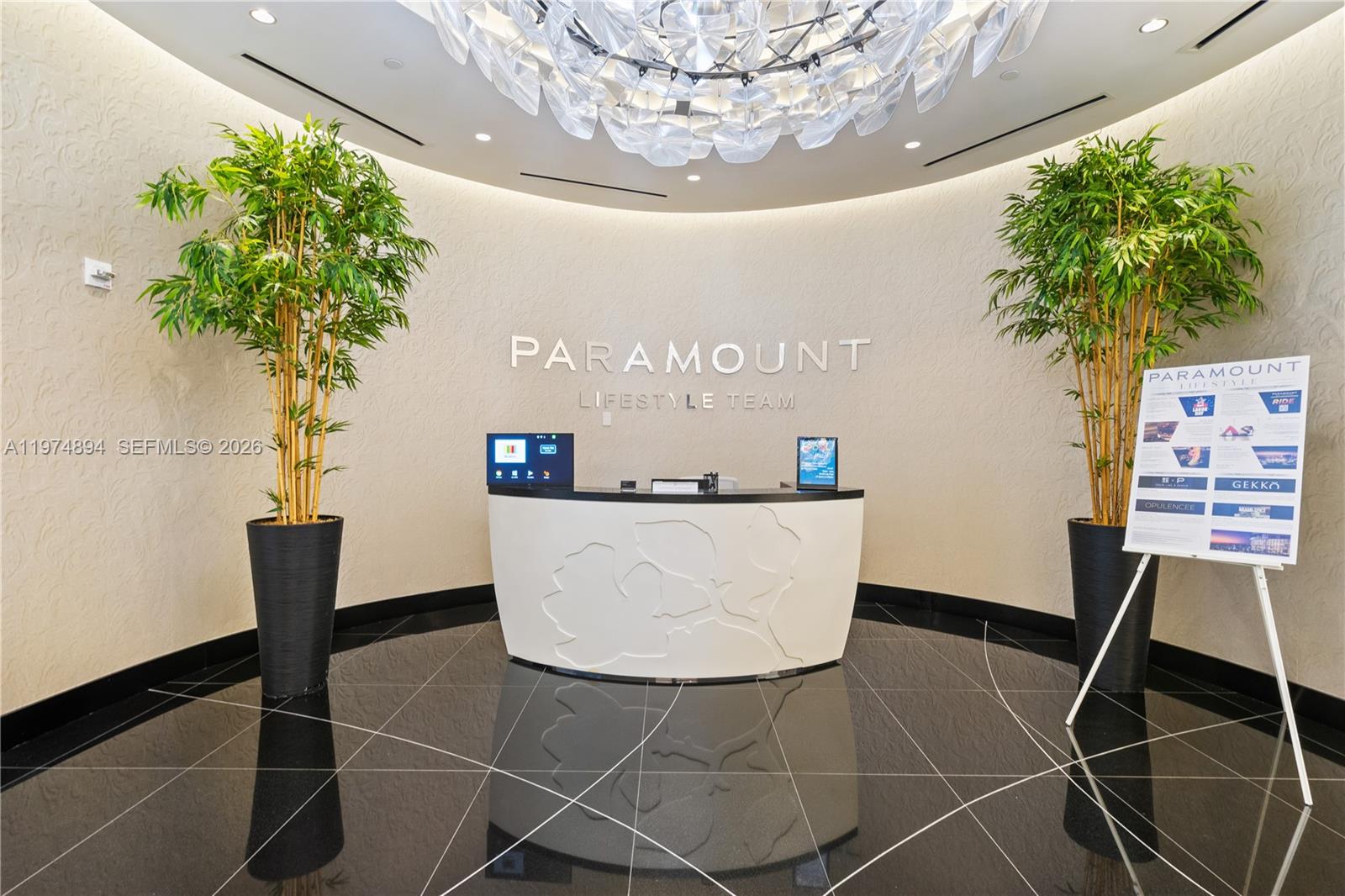PARAMOUNT MIAMI WORLDCENT - Residential Lease