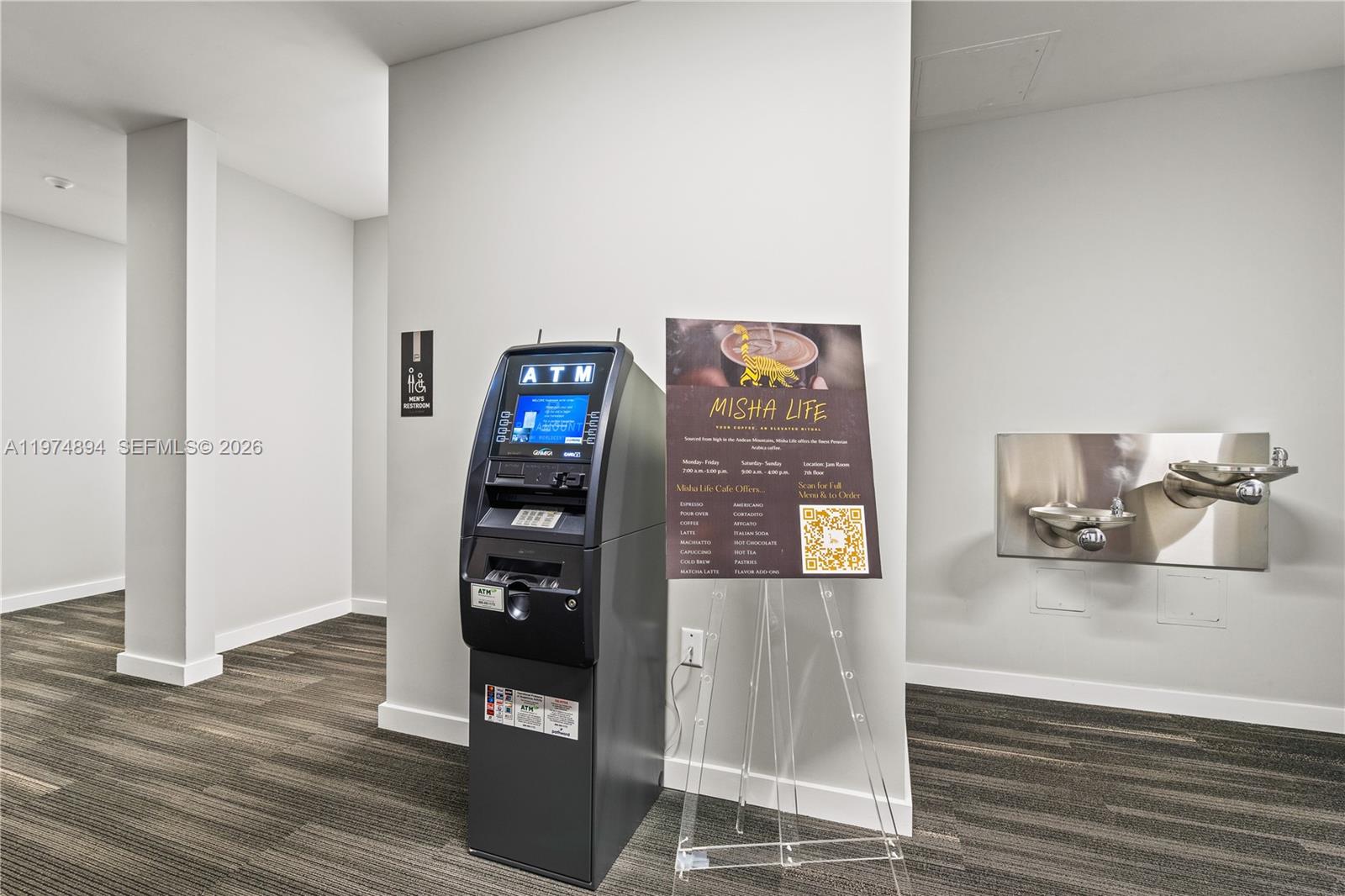PARAMOUNT MIAMI WORLDCENT - Residential Lease