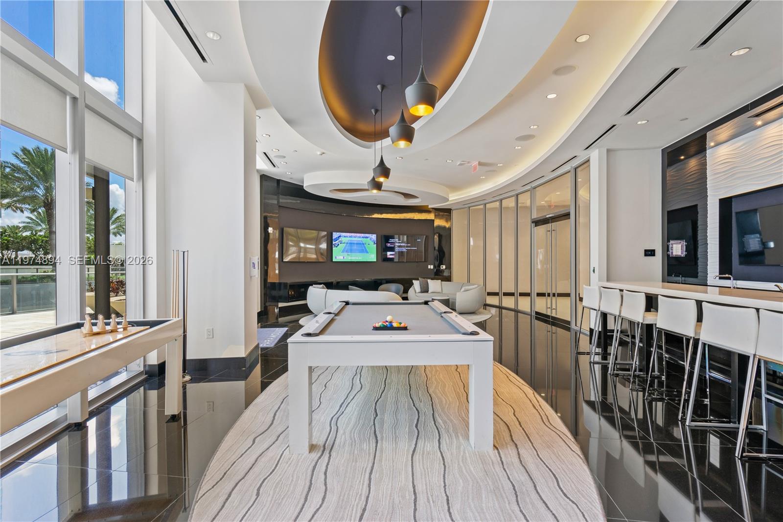PARAMOUNT MIAMI WORLDCENT - Residential Lease