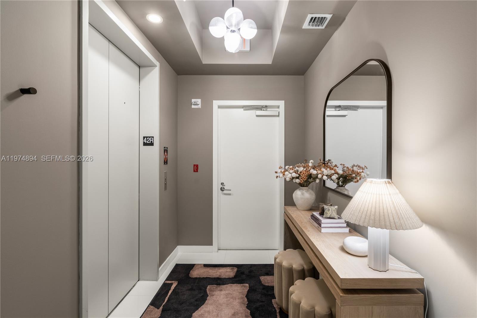 PARAMOUNT MIAMI WORLDCENT - Residential Lease
