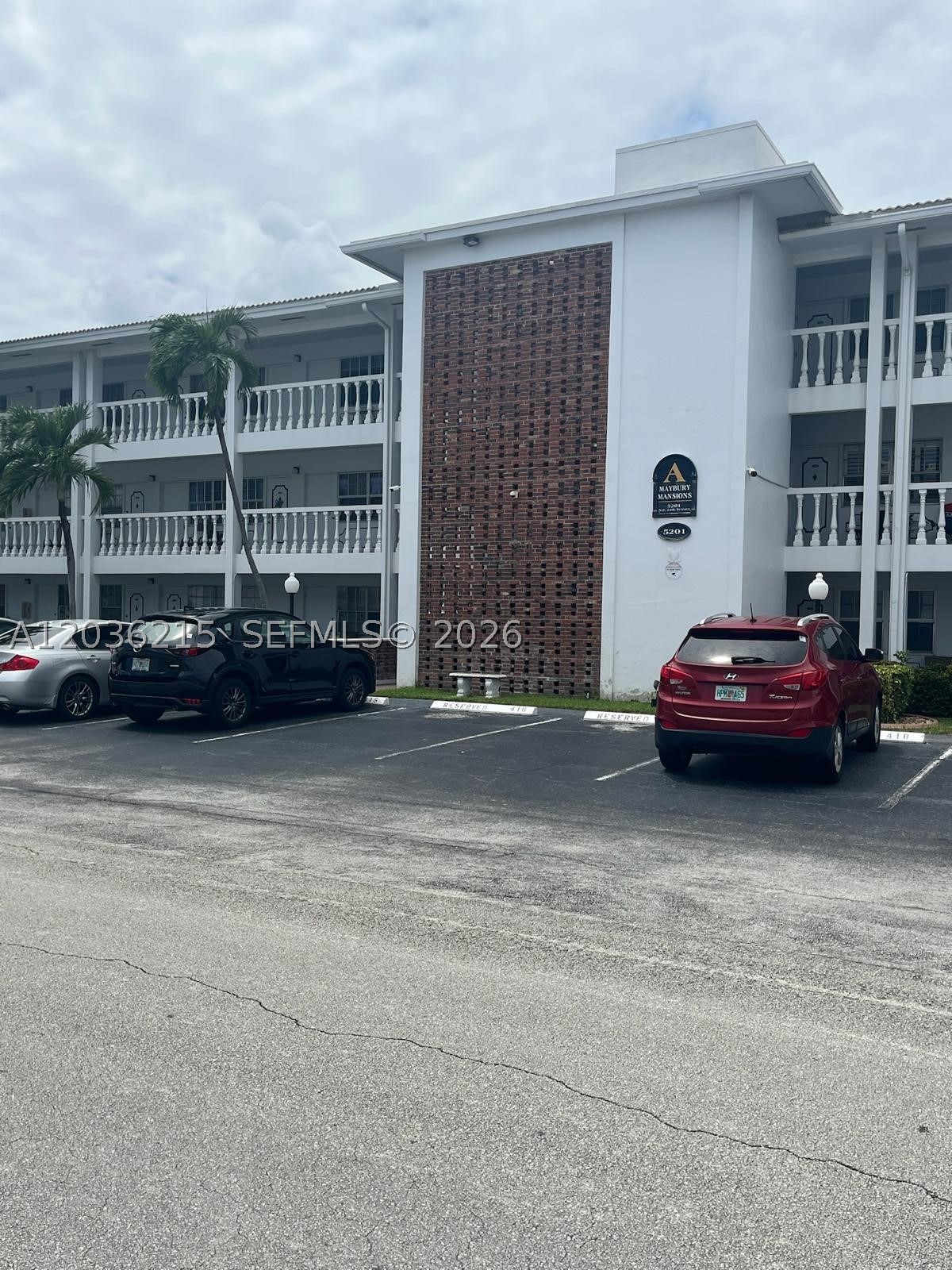 MAYBURY MANSIONS CONDO - Residential