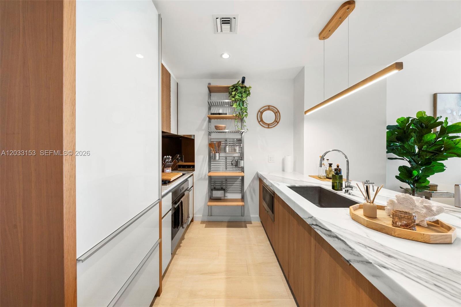 CLUB RESIDENCES AT PARK GR - Residential
