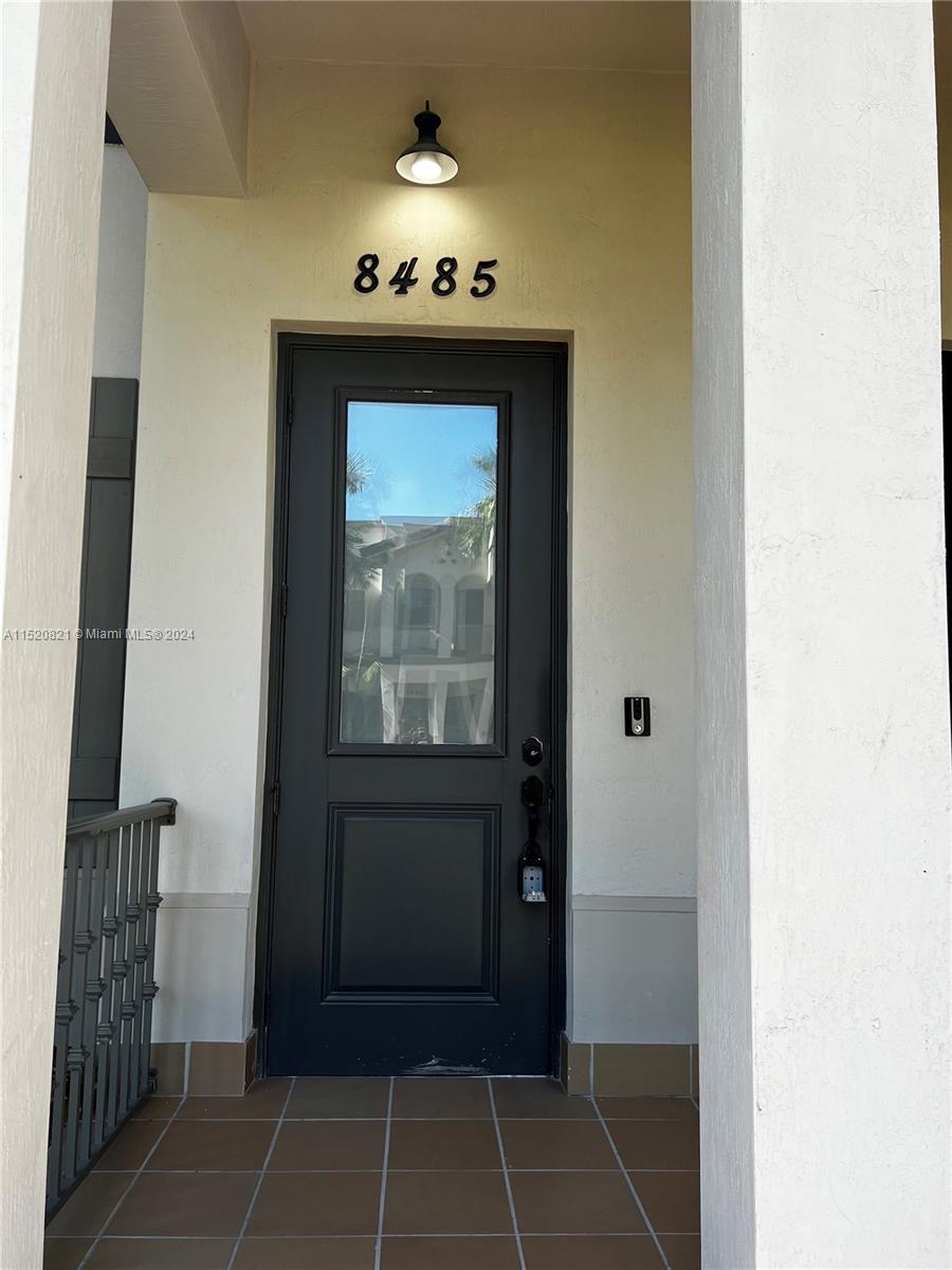 DOWNTOWN DORAL DUTCHER - Residential