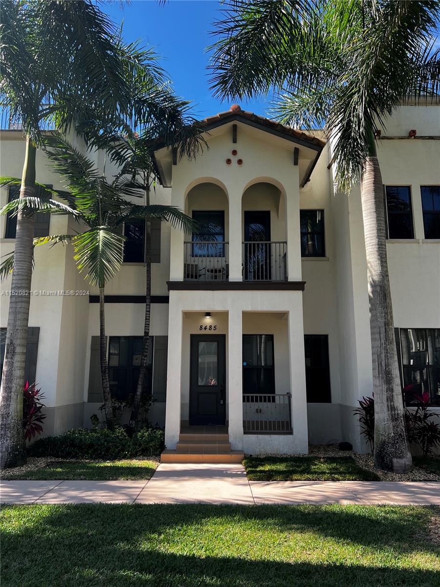 DOWNTOWN DORAL DUTCHER - Residential