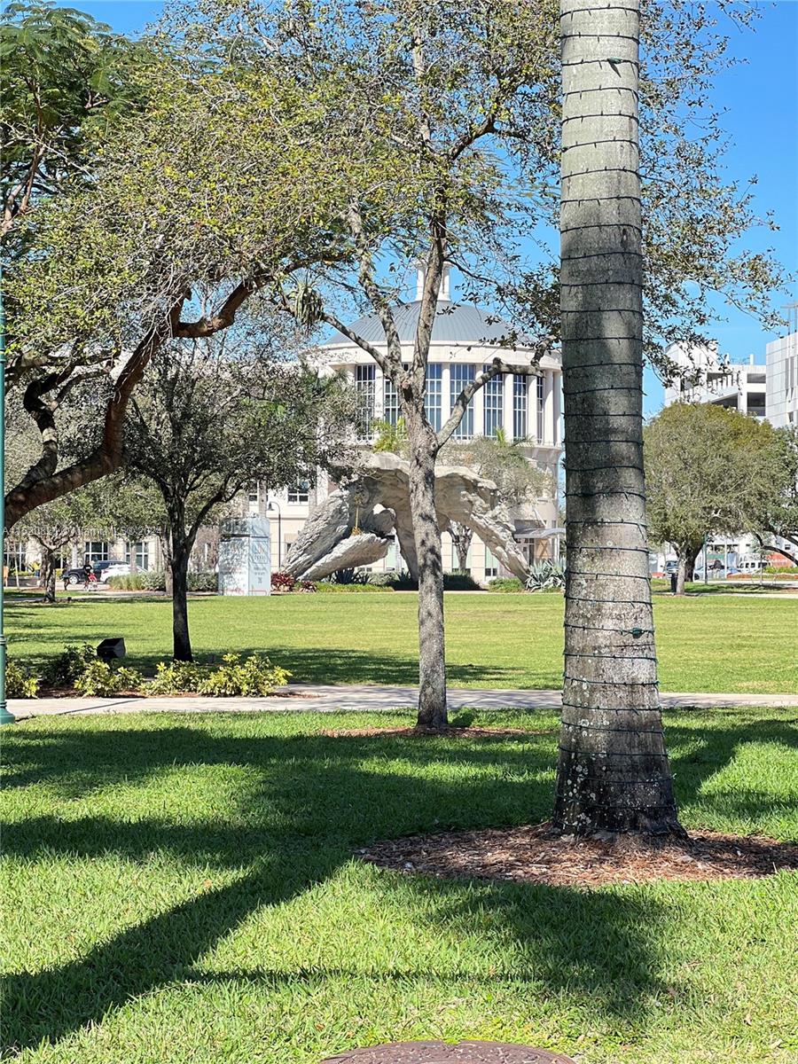 DOWNTOWN DORAL DUTCHER - Residential