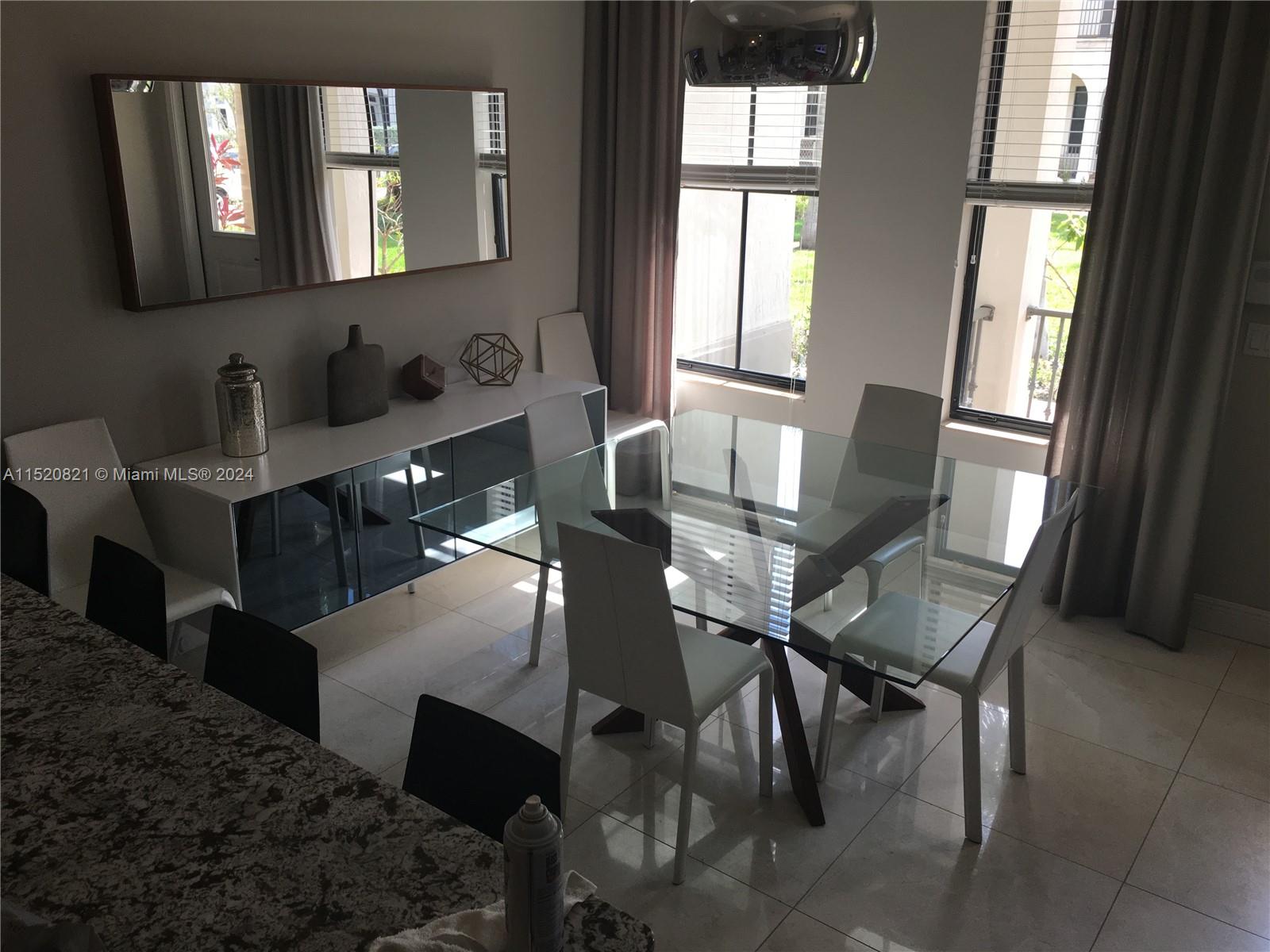 DOWNTOWN DORAL DUTCHER - Residential