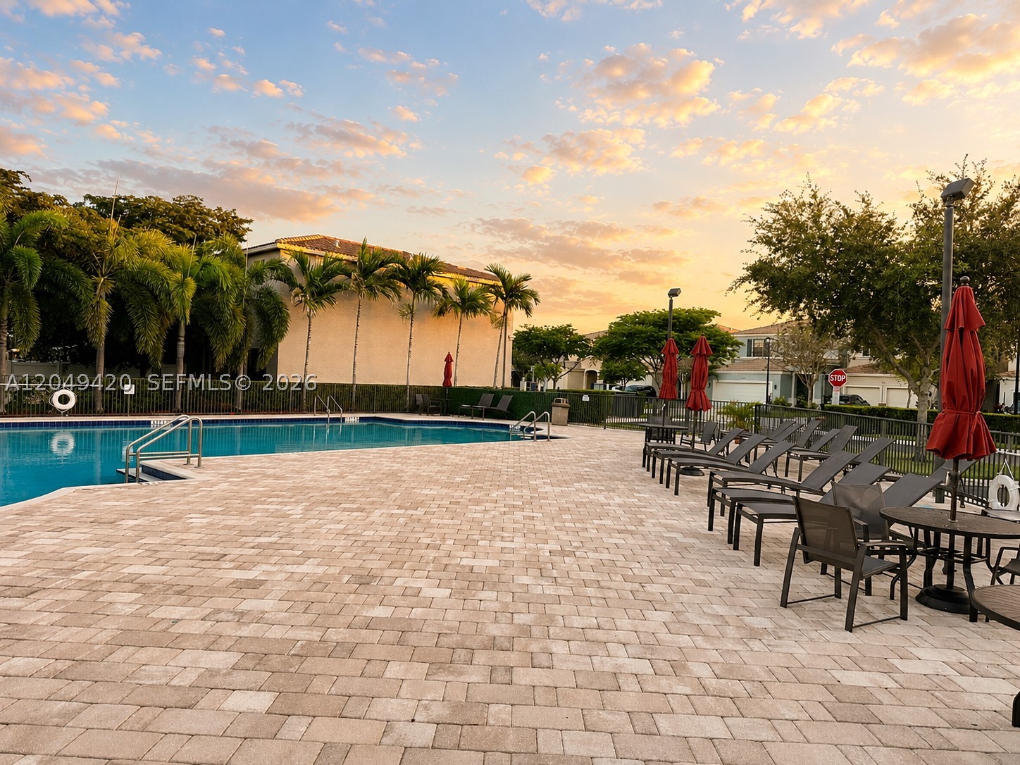 CHAMPION LAKES - Residential