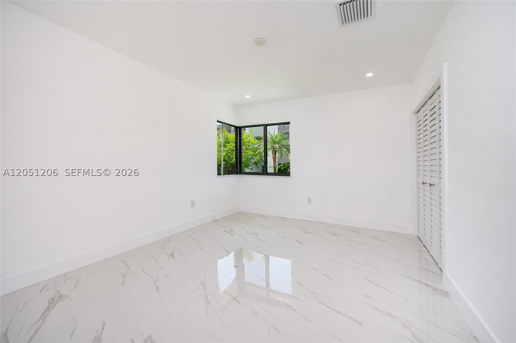 TREASURE ISLAND - Residential Lease