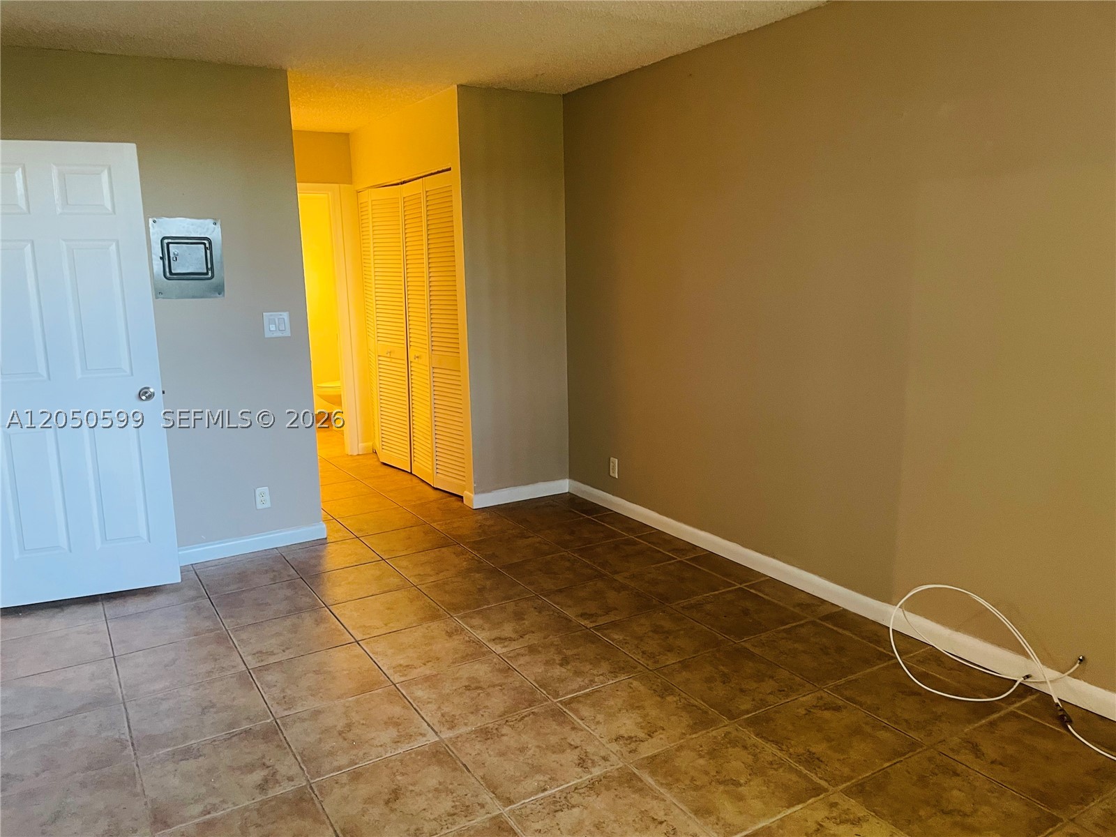 CORAL SPRINGS TOWER CLUB - Residential Lease