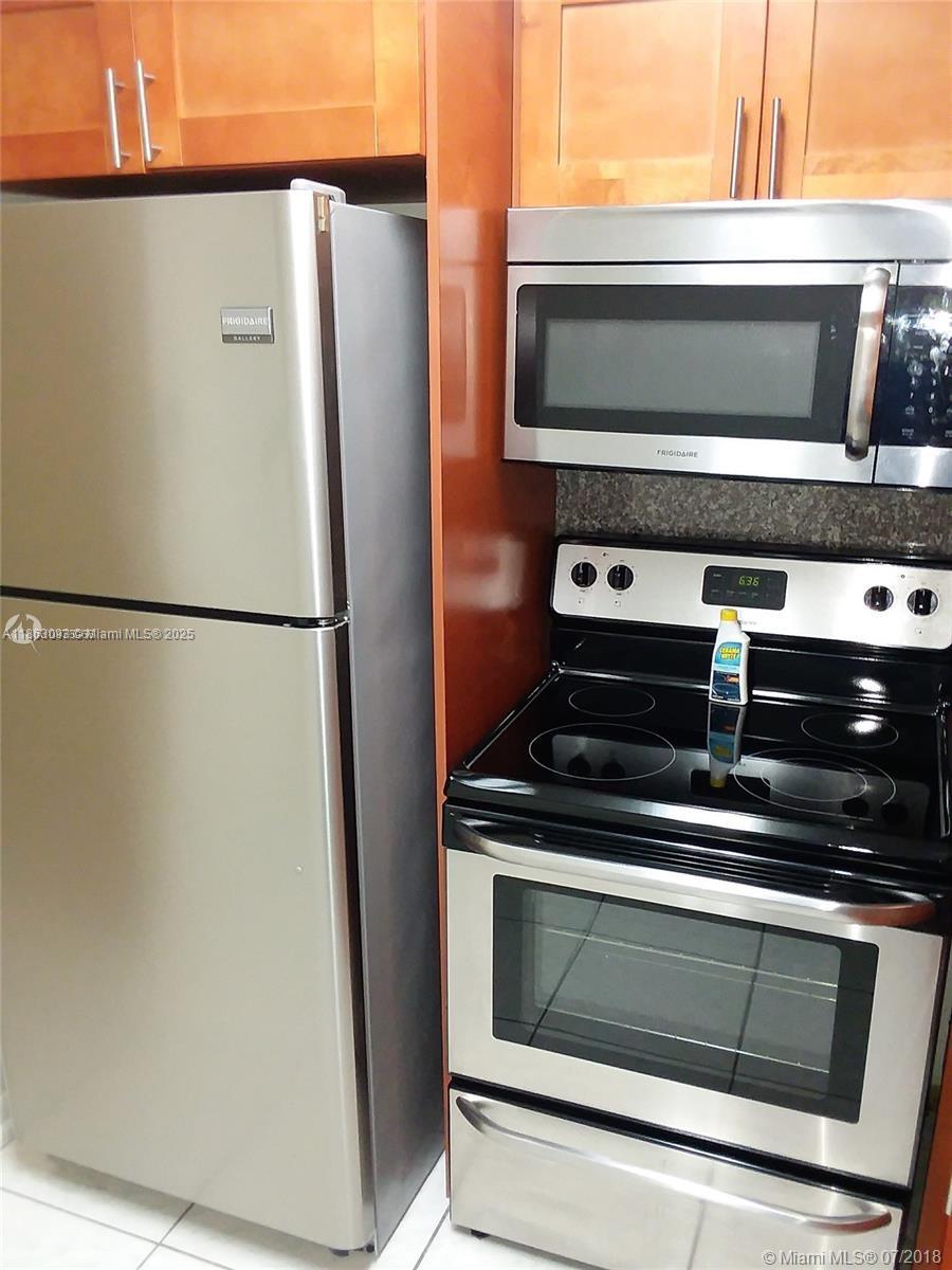 LAGO DEL REY CONDO #4 - Residential Lease
