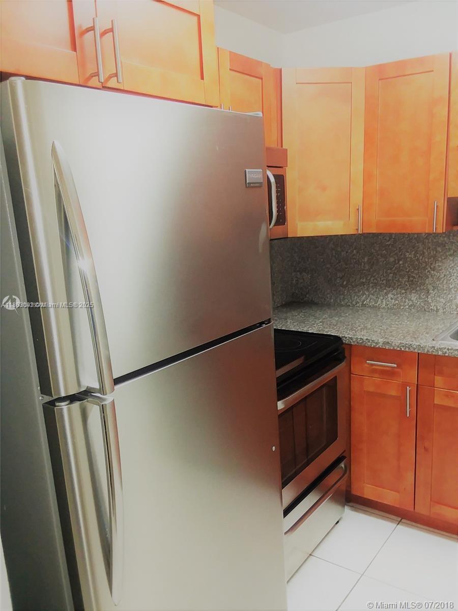 LAGO DEL REY CONDO #4 - Residential Lease
