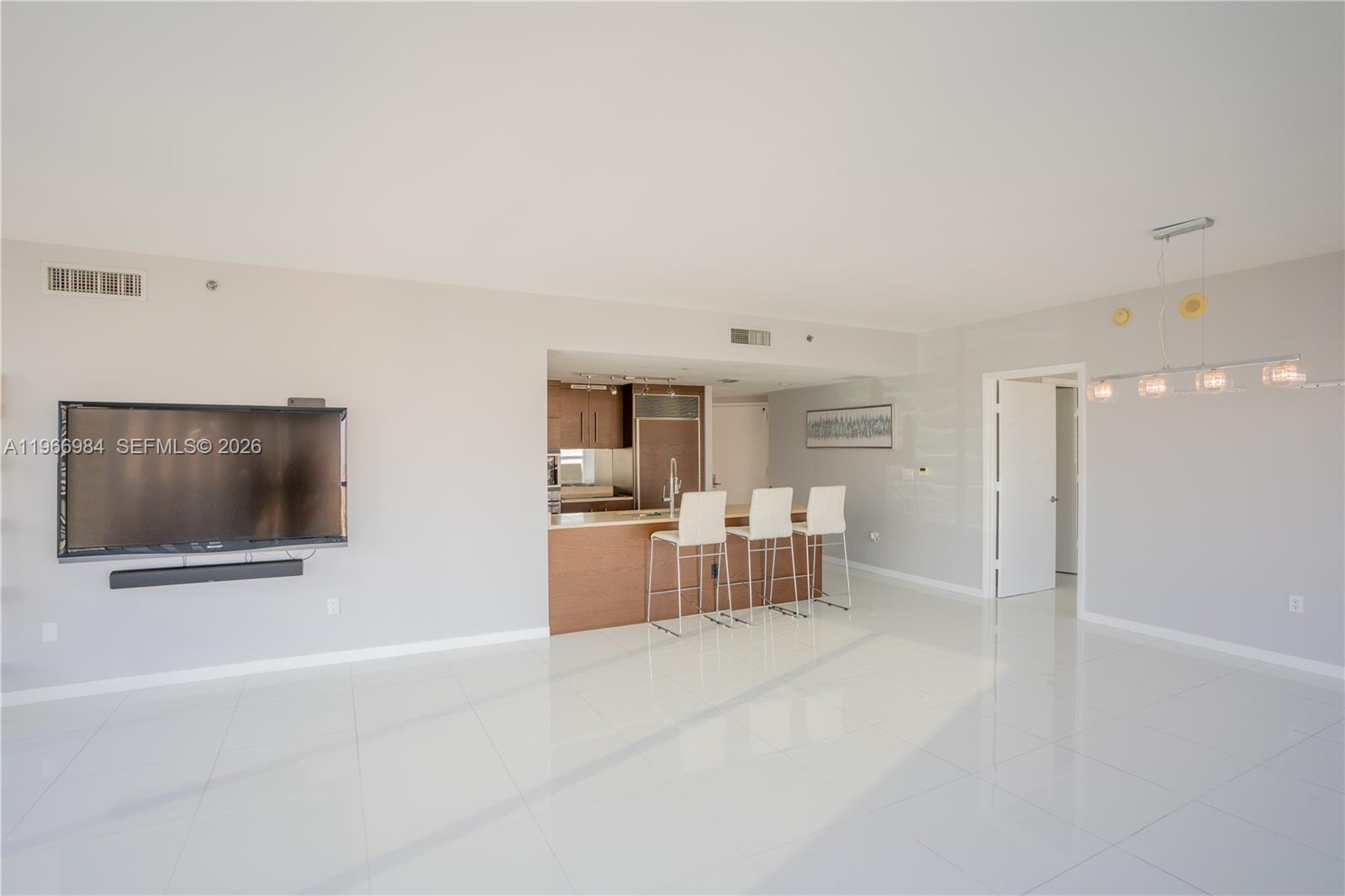 ICONBRICKELL CONDO NO 1 - Residential