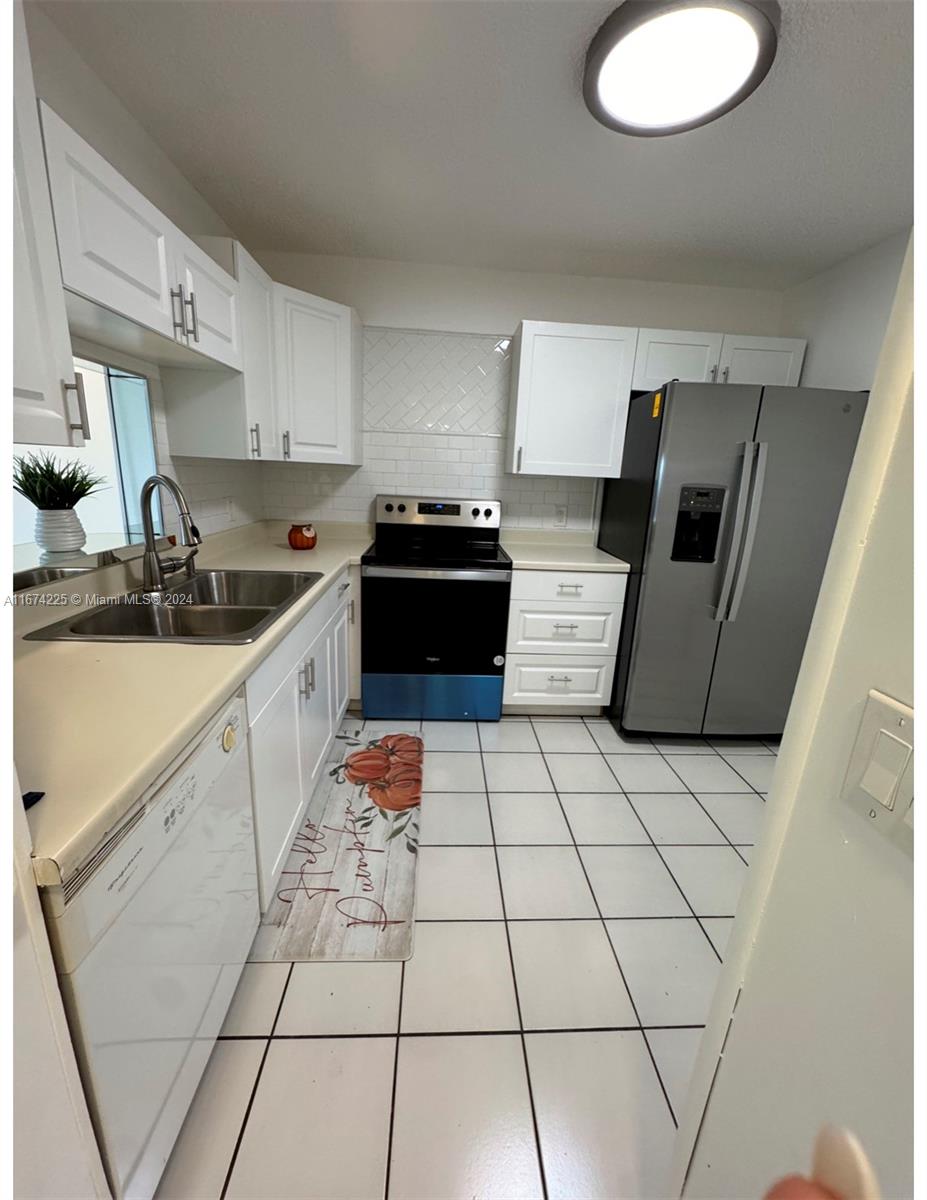 NORMANDY SHORES YT & CC I - Residential Lease