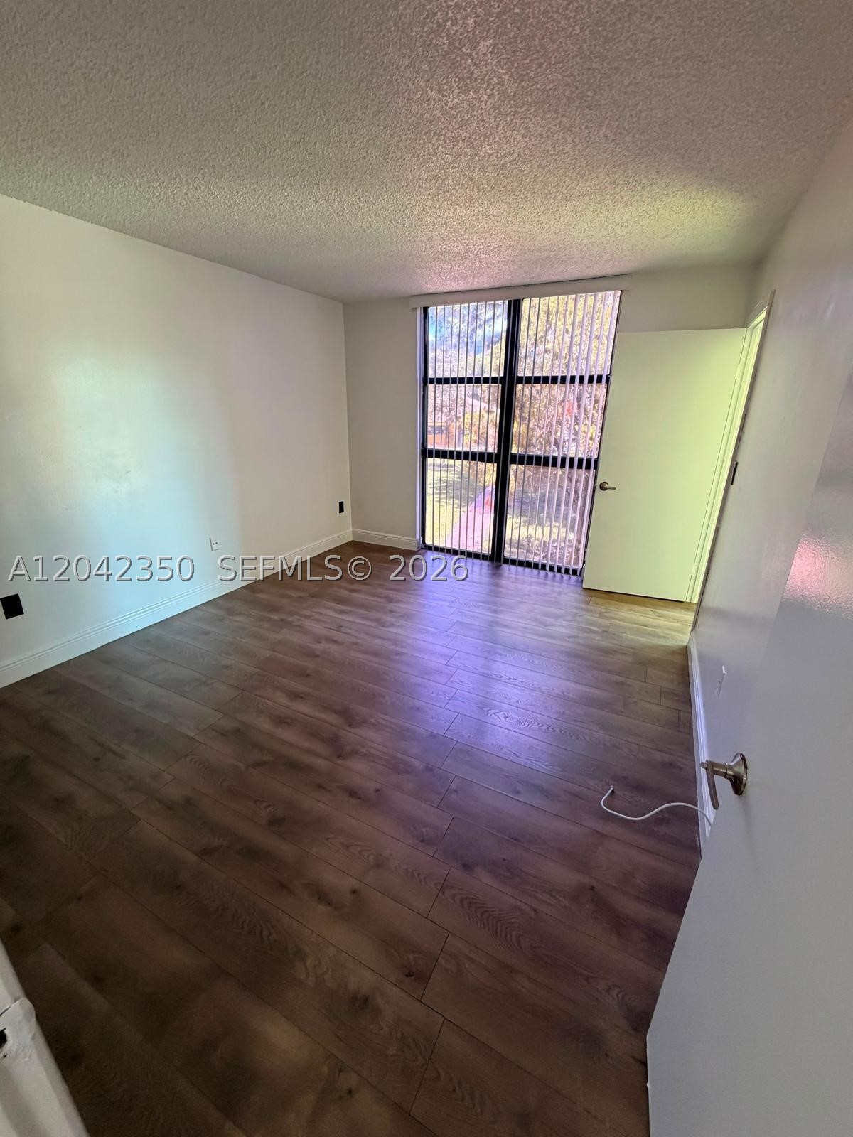 INTERNATIONAL PARK I COND - Residential Lease