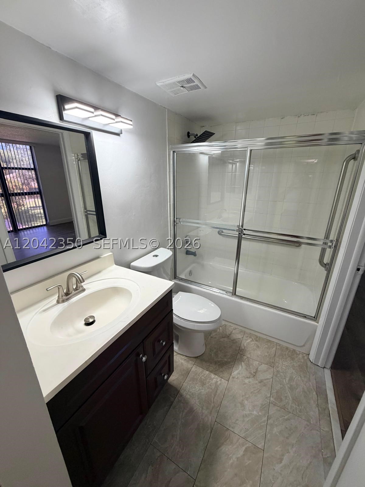 INTERNATIONAL PARK I COND - Residential Lease