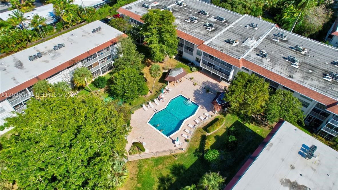 KINGS PARK GARDEN APTS CO - Residential
