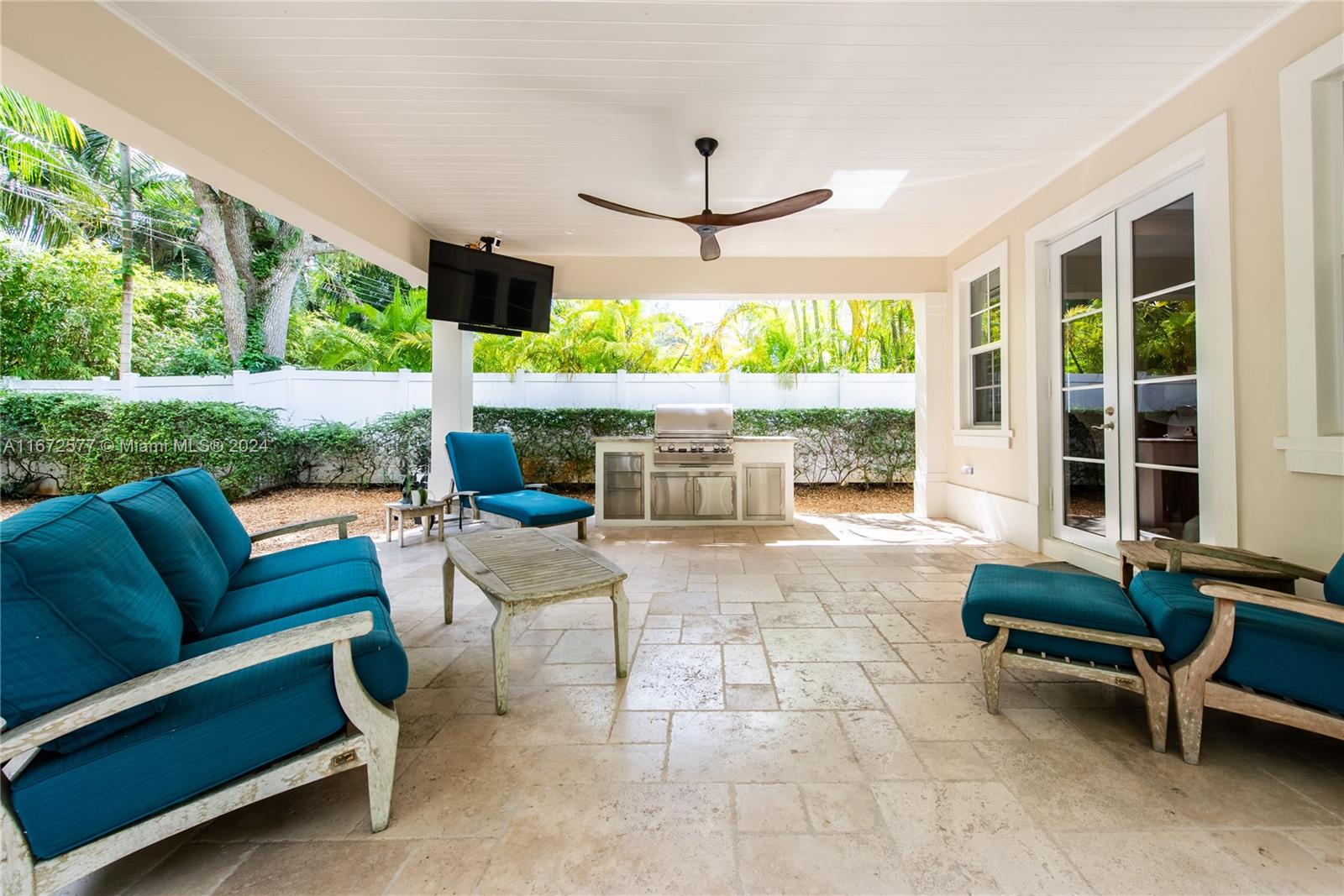 PINECREST VILLAS 2 ADDN - Residential