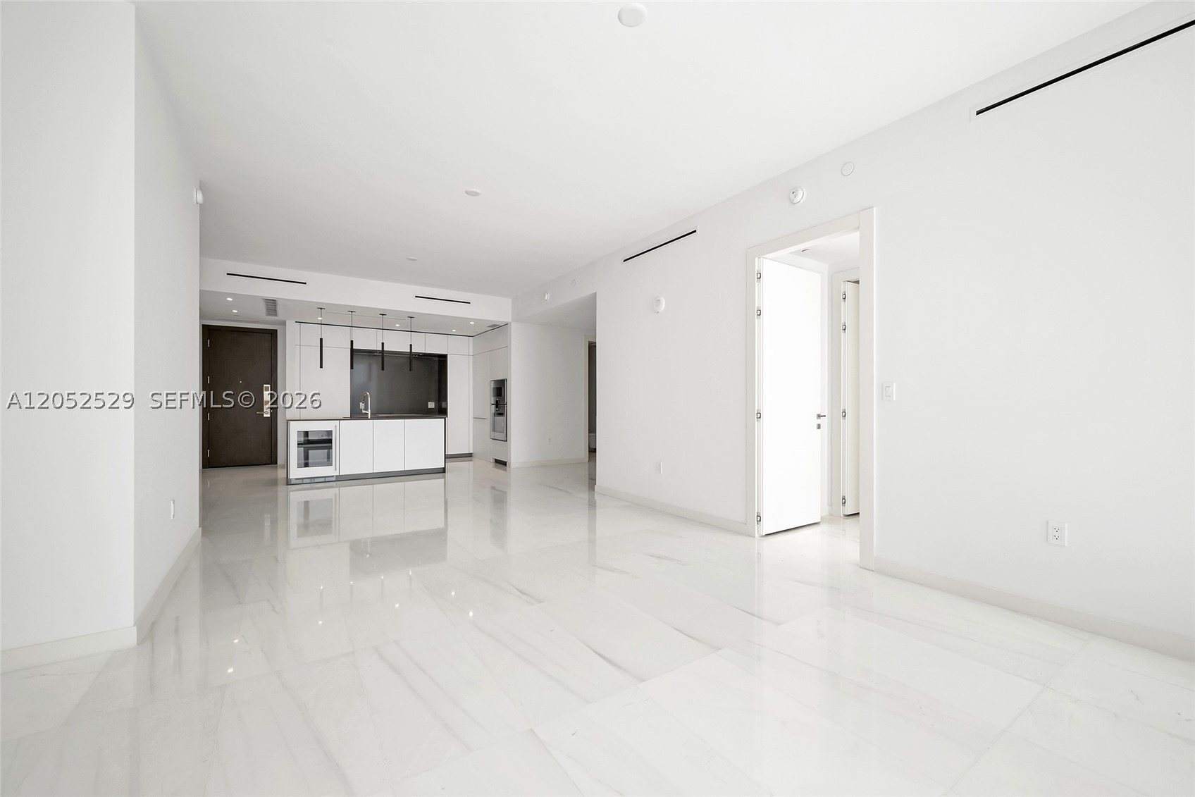 300 BISCAYNE BLVD WAY COND - Residential