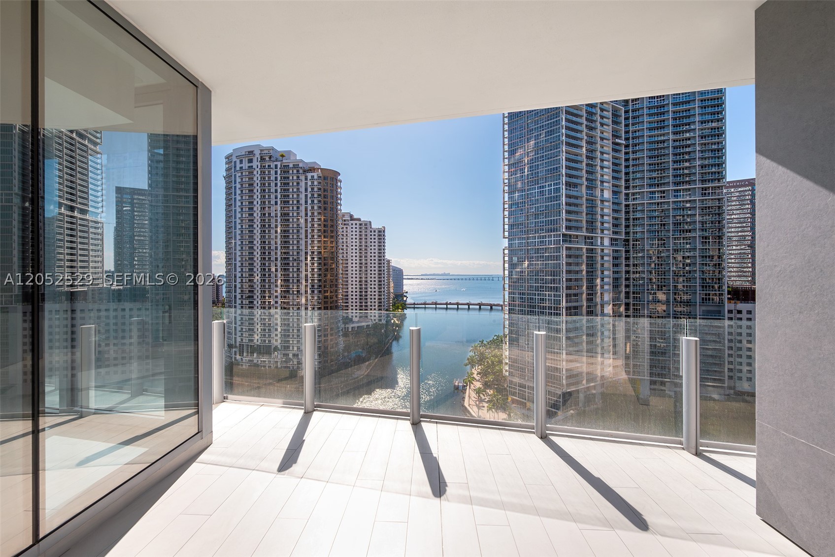 300 BISCAYNE BLVD WAY COND - Residential