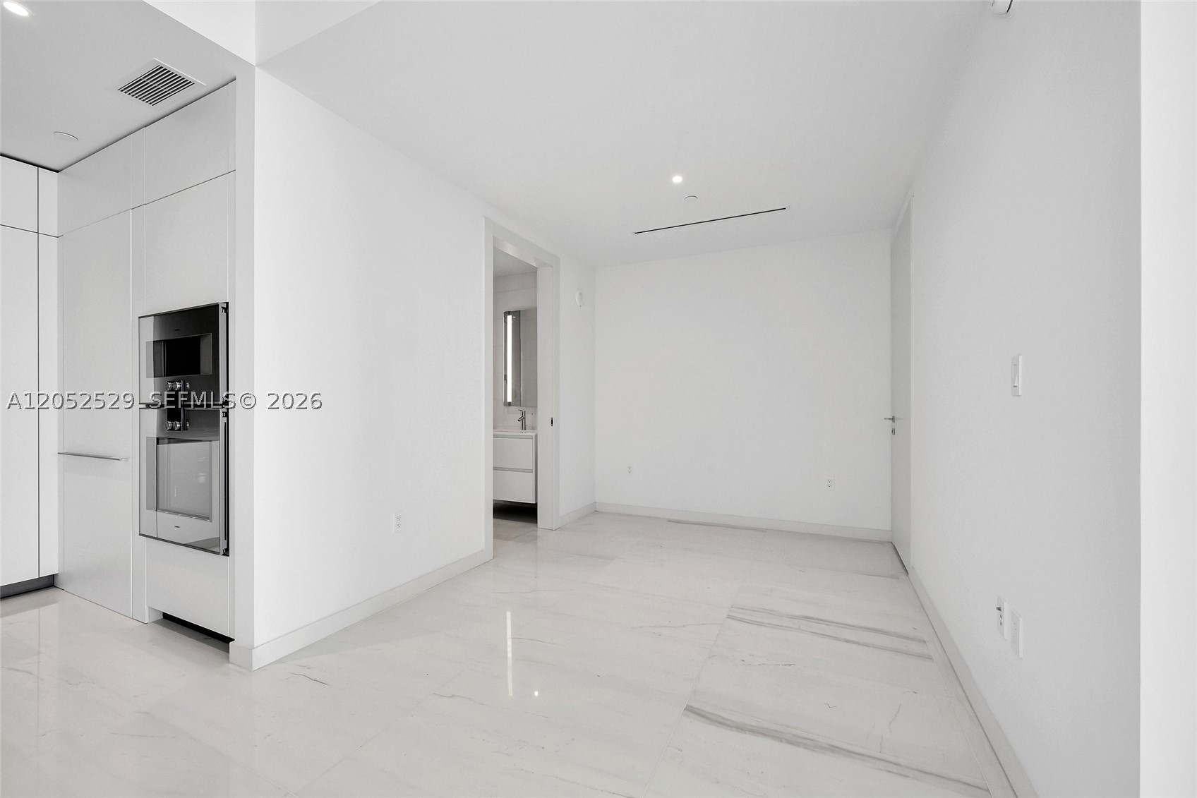 300 BISCAYNE BLVD WAY COND - Residential
