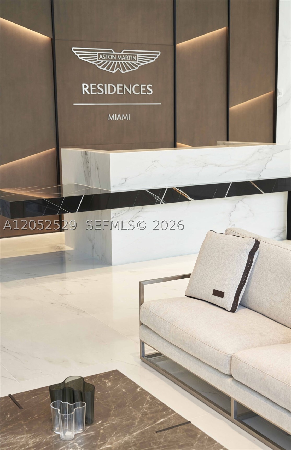 300 BISCAYNE BLVD WAY COND - Residential