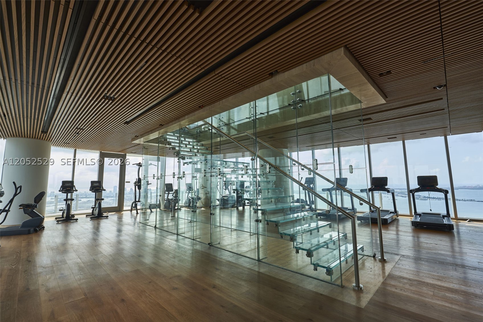 300 BISCAYNE BLVD WAY COND - Residential