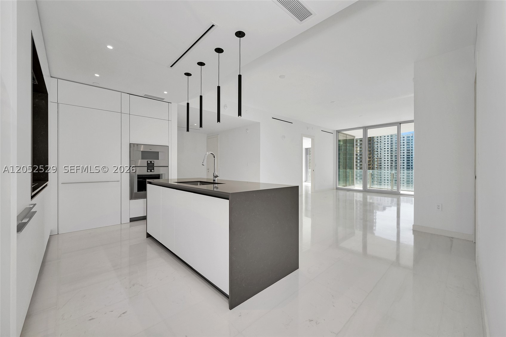 300 BISCAYNE BLVD WAY COND - Residential