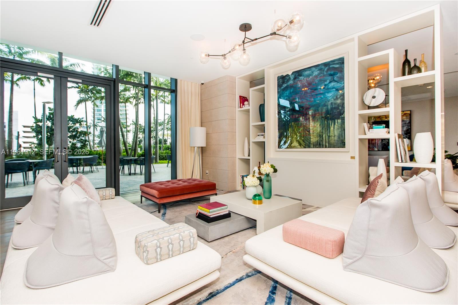 PARAISO BAY CONDO - Residential