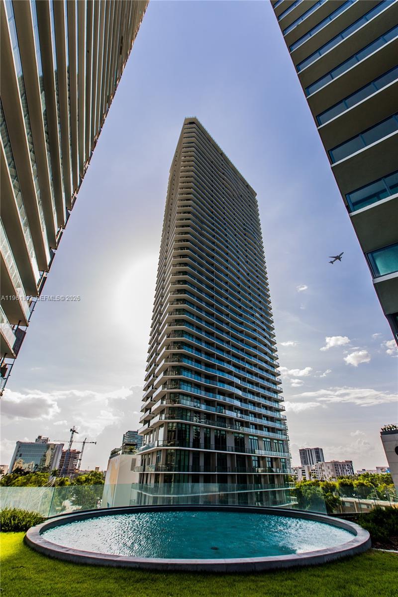 PARAISO BAY CONDO - Residential