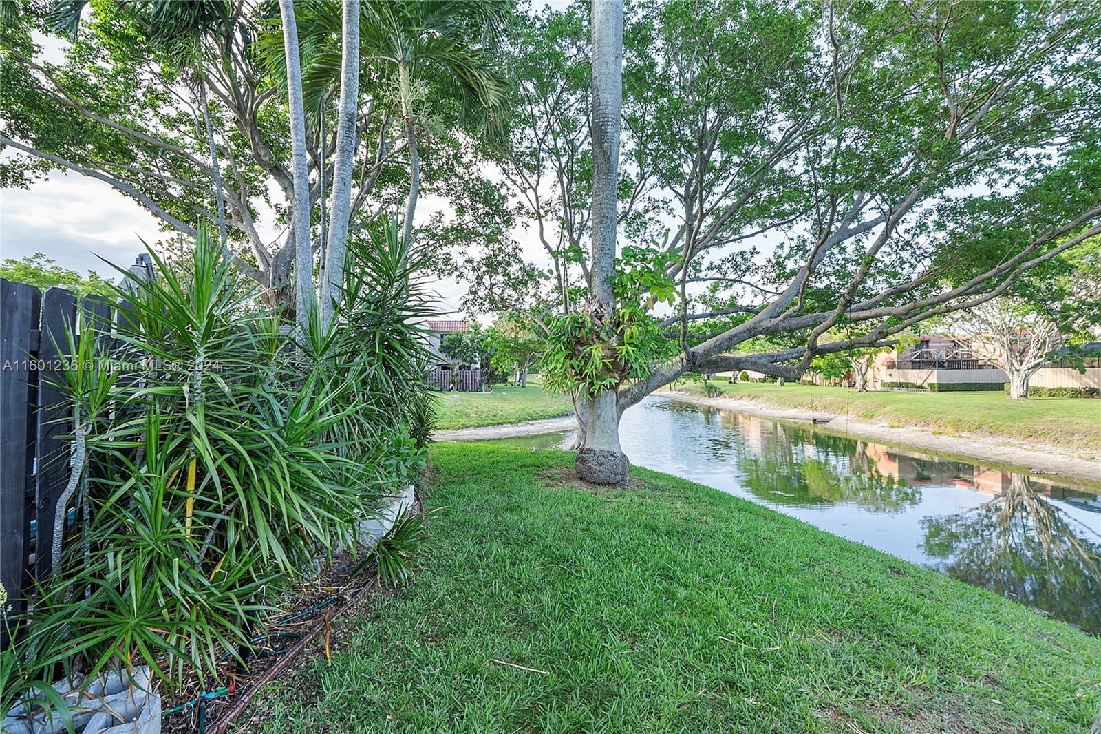 SEVEN SPRINGS 1 - Residential