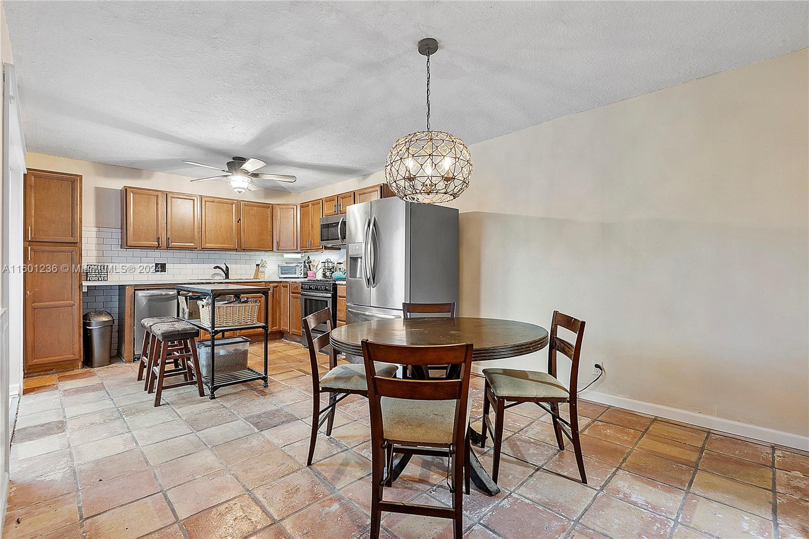 SEVEN SPRINGS 1 - Residential