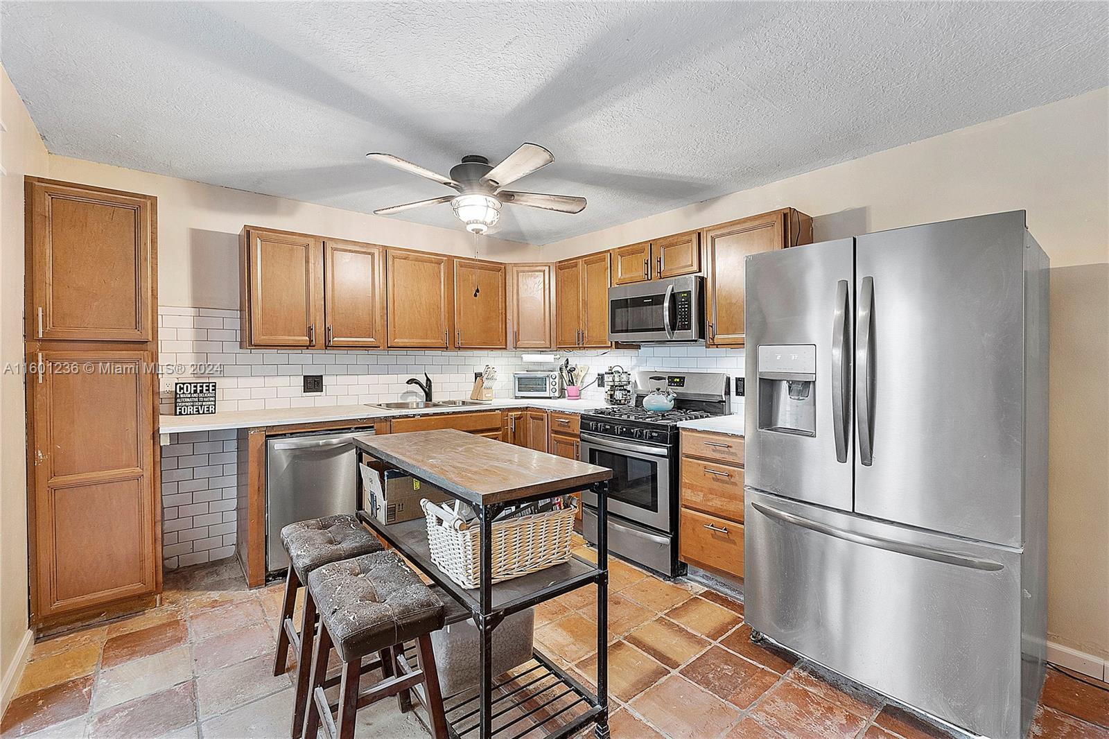 SEVEN SPRINGS 1 - Residential
