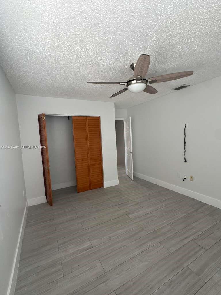 LAKES BY THE BAY SEC 3 - Residential Lease