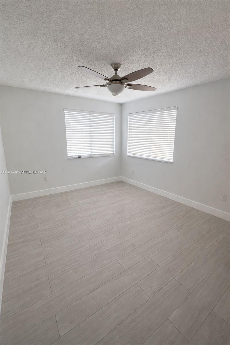 LAKES BY THE BAY SEC 3 - Residential Lease