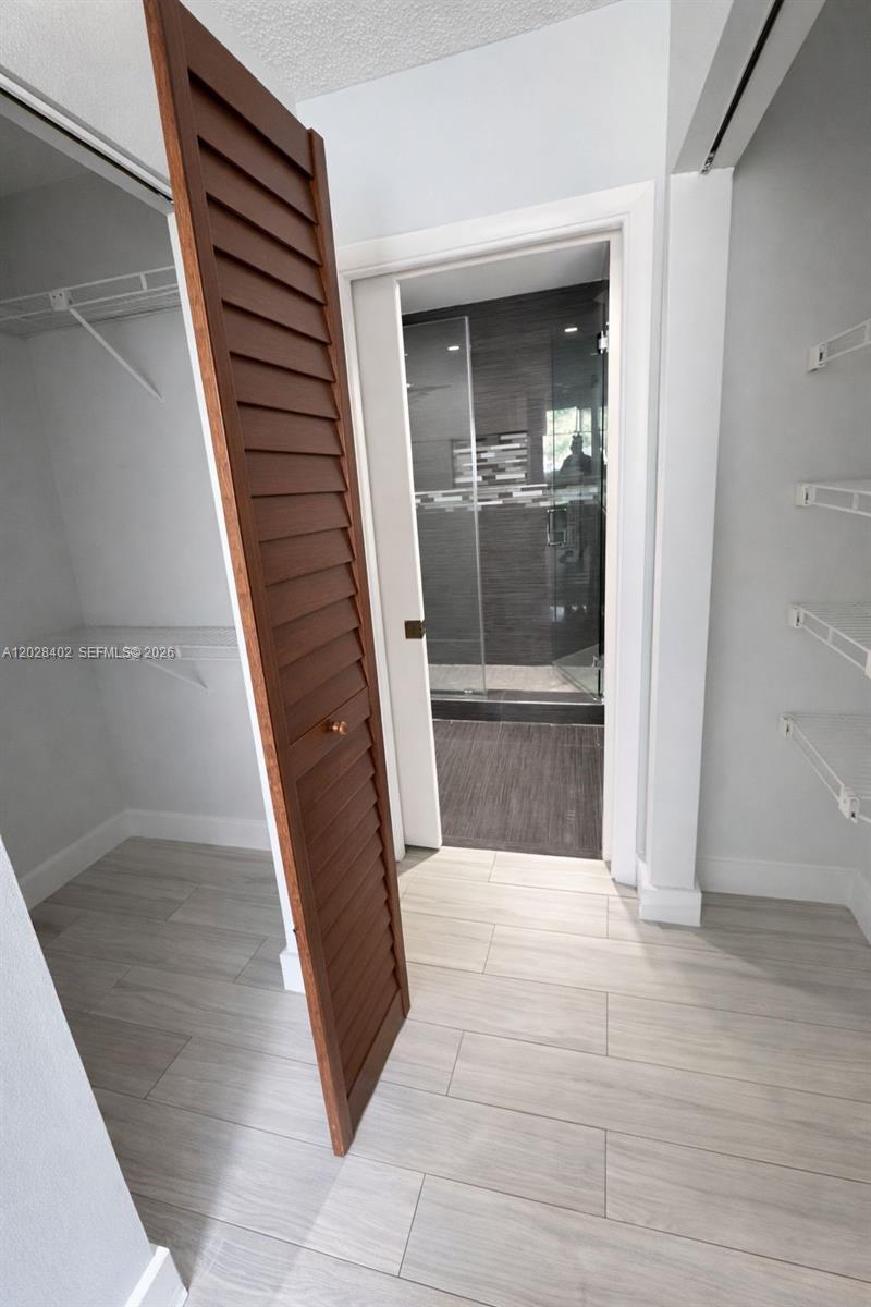 LAKES BY THE BAY SEC 3 - Residential Lease