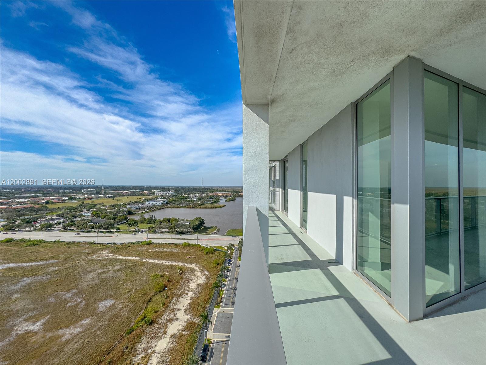 METROPICA NORTH TOWER ONE - Residential