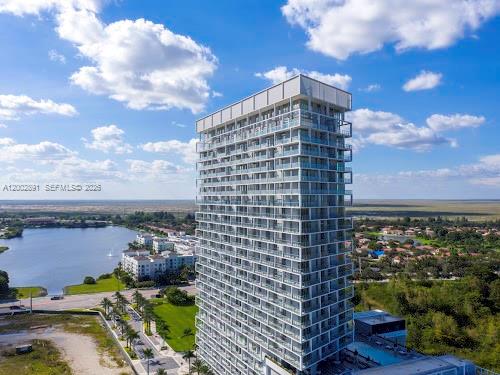 METROPICA NORTH TOWER ONE - Residential