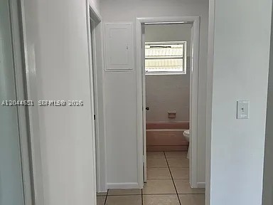 HOLLYWOOD PARK - Residential Lease
