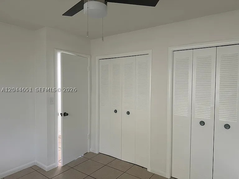 HOLLYWOOD PARK - Residential Lease