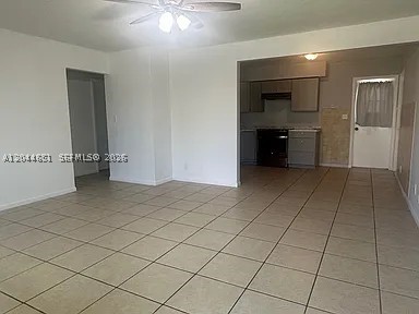 HOLLYWOOD PARK - Residential Lease