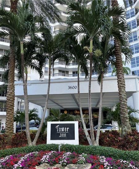 Stunning fully renovated equipped unit 1/1, with exquisite finishes, unobstructed breathtaking view of the bay and intracoastal. Open floor plan updated kitchen with stainless steel appliances, updated bathroom and beautiful custom glass doors to bedroom and bathroom. Custom built-in closets throughout unit. Unit has washer and dryer. WATER, CABLE & INTERNET INCLUDED. 1 PRIVATE STORAGE AND ASSIGNED PARKING SPACE, VALET IS AVAILABLE. Mystic Pointe is a hidden gem in Aventura with strong Tower 300 management and financials. Amenities include concierge, pool, tennis clay courts, Jacuzzi, sauna, fitness center, game room, restaurant, mini market, basketball and children's play area. VERY EASY TO SHOW, USE SHOWINGTIME