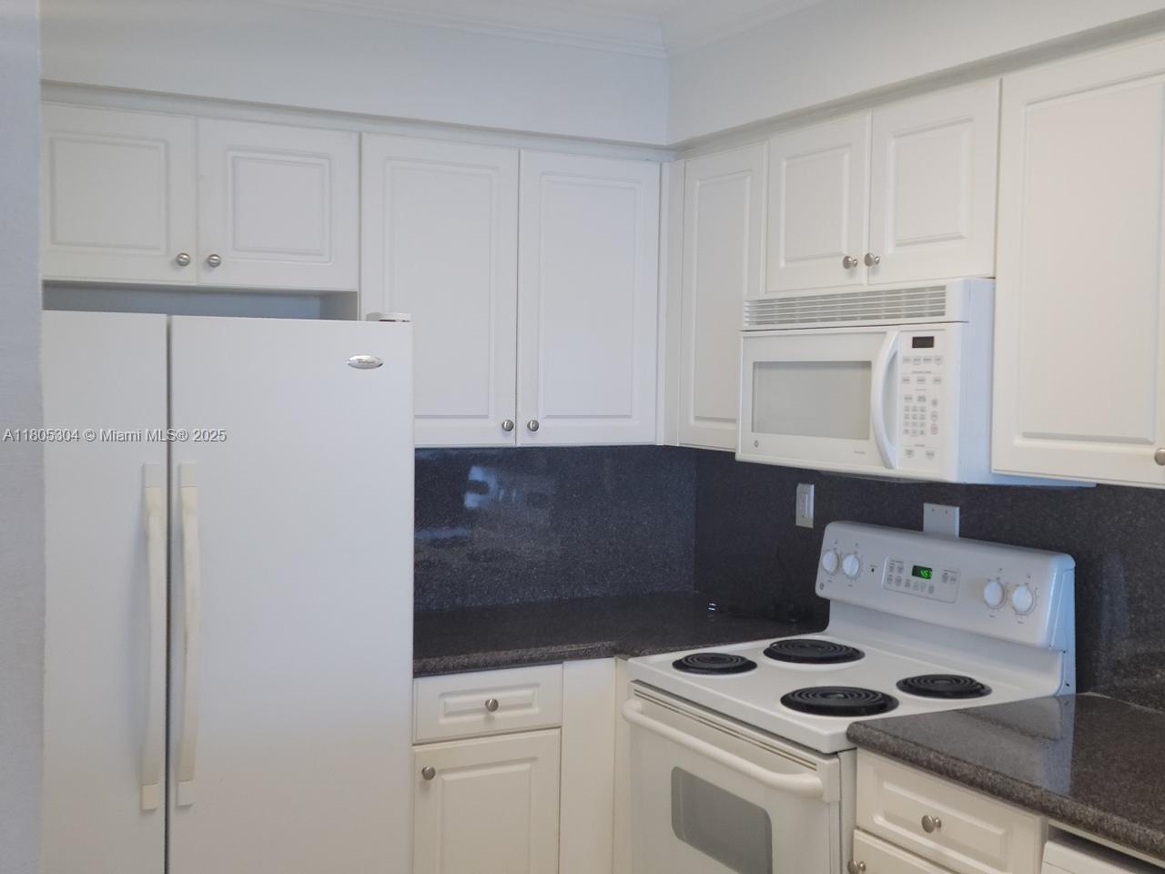 WAVE CONDO - Residential