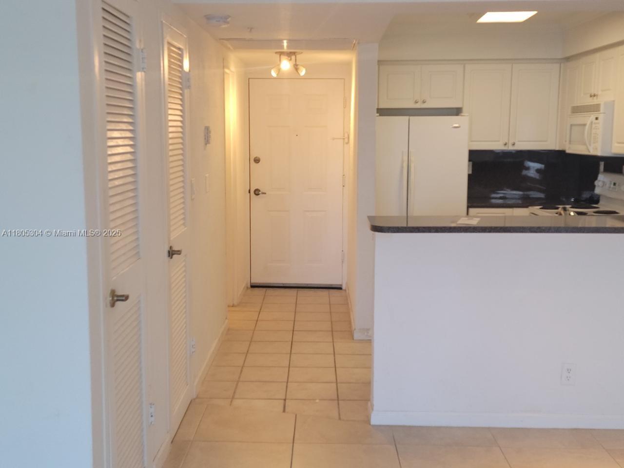 WAVE CONDO - Residential