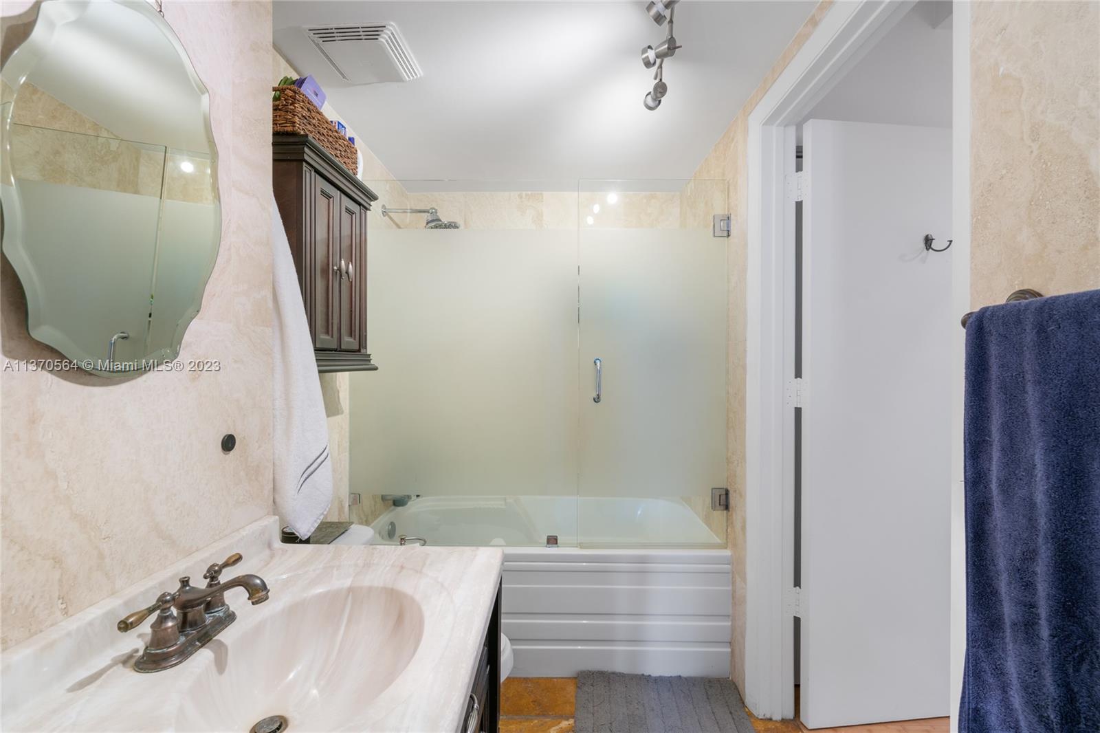 NEO VERTIKA CONDO - Residential