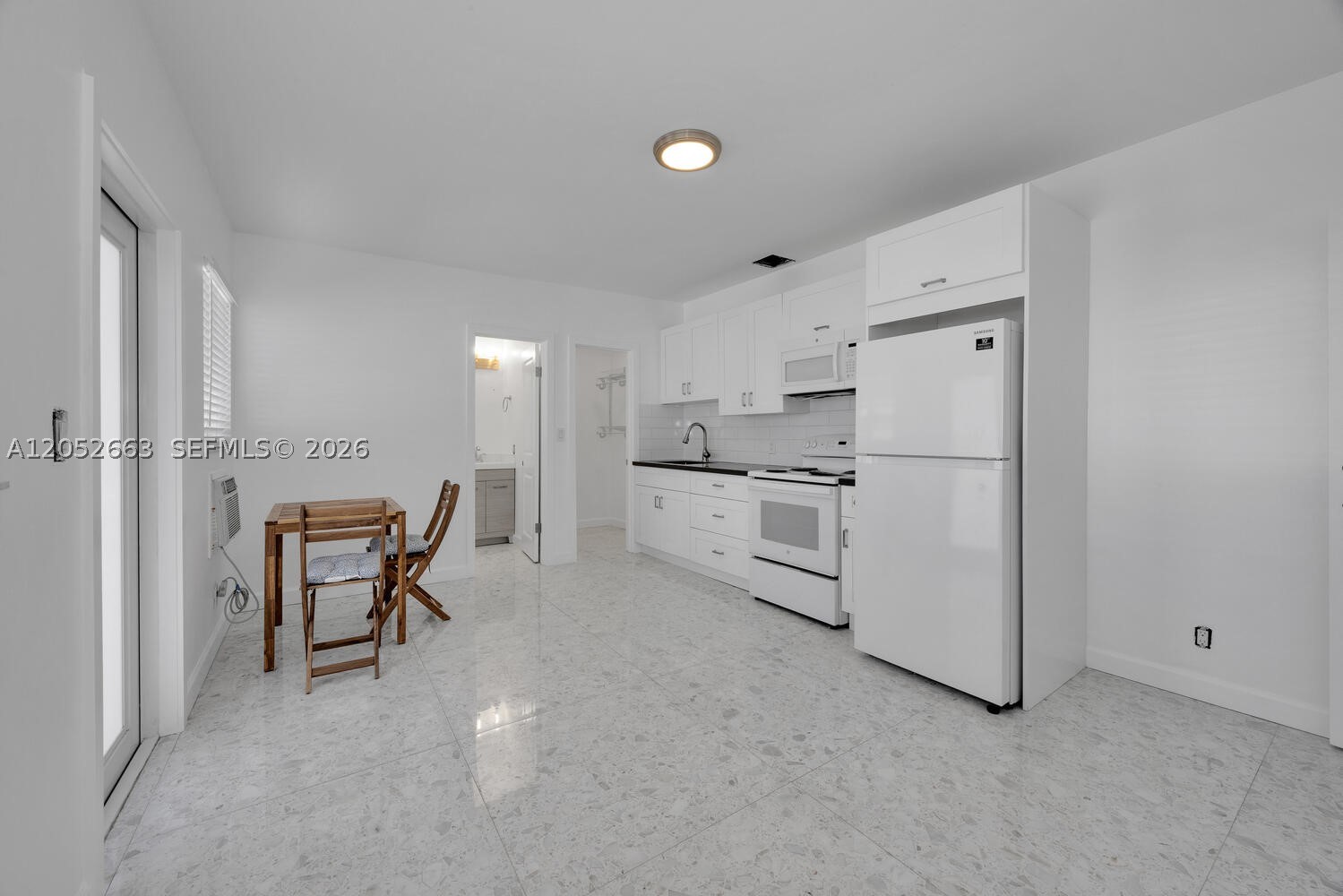 GRAPELAND HEIGHTS 2ND SEC - Residential