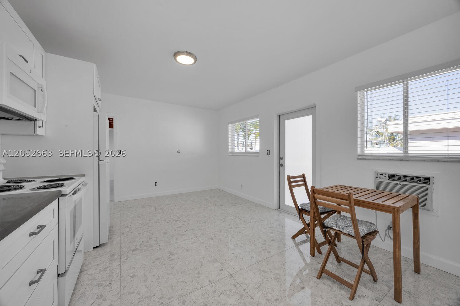 GRAPELAND HEIGHTS 2ND SEC - Residential