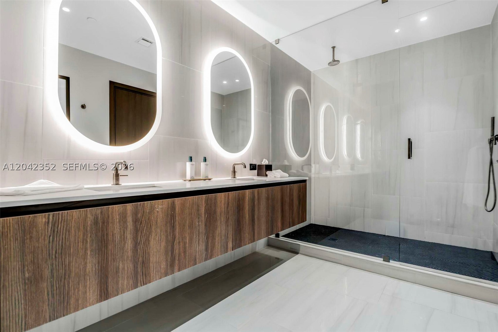 MIAMI NORTH - Residential