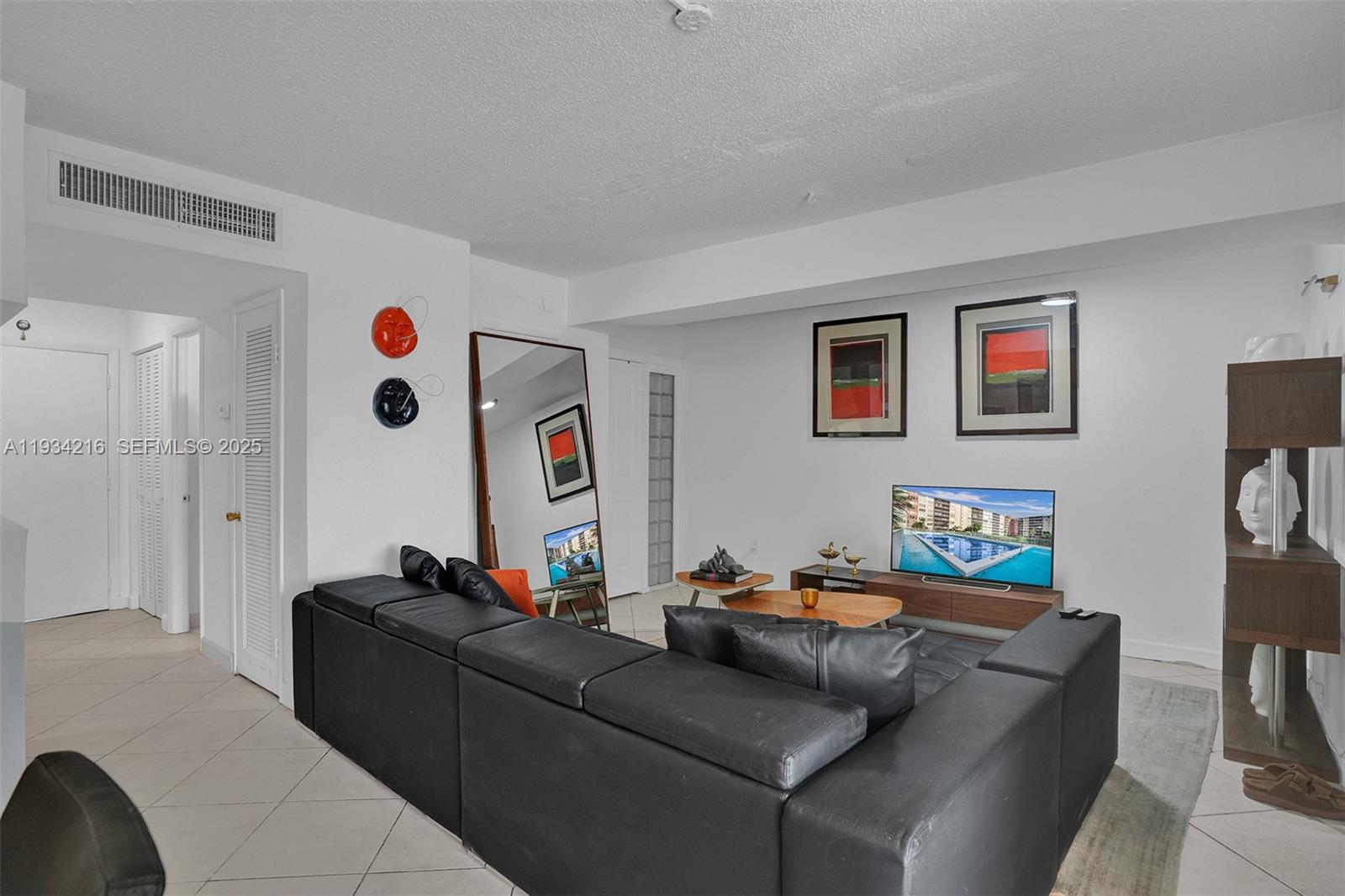 JADE WINDS GROUP - - Residential