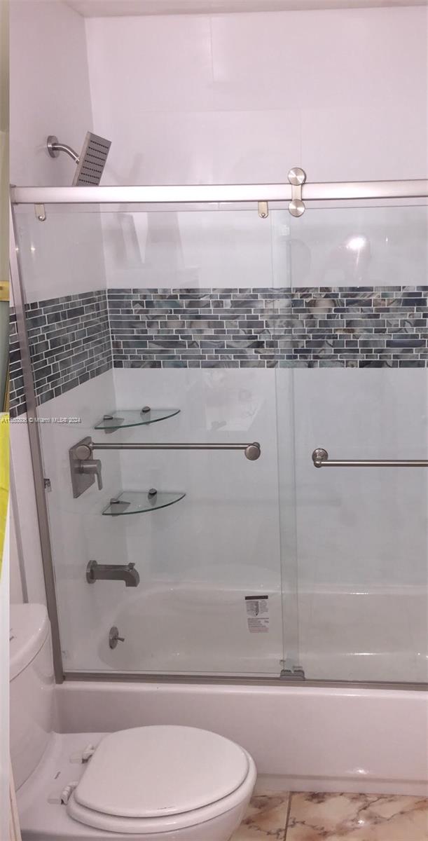16700 CONDO - Residential Lease