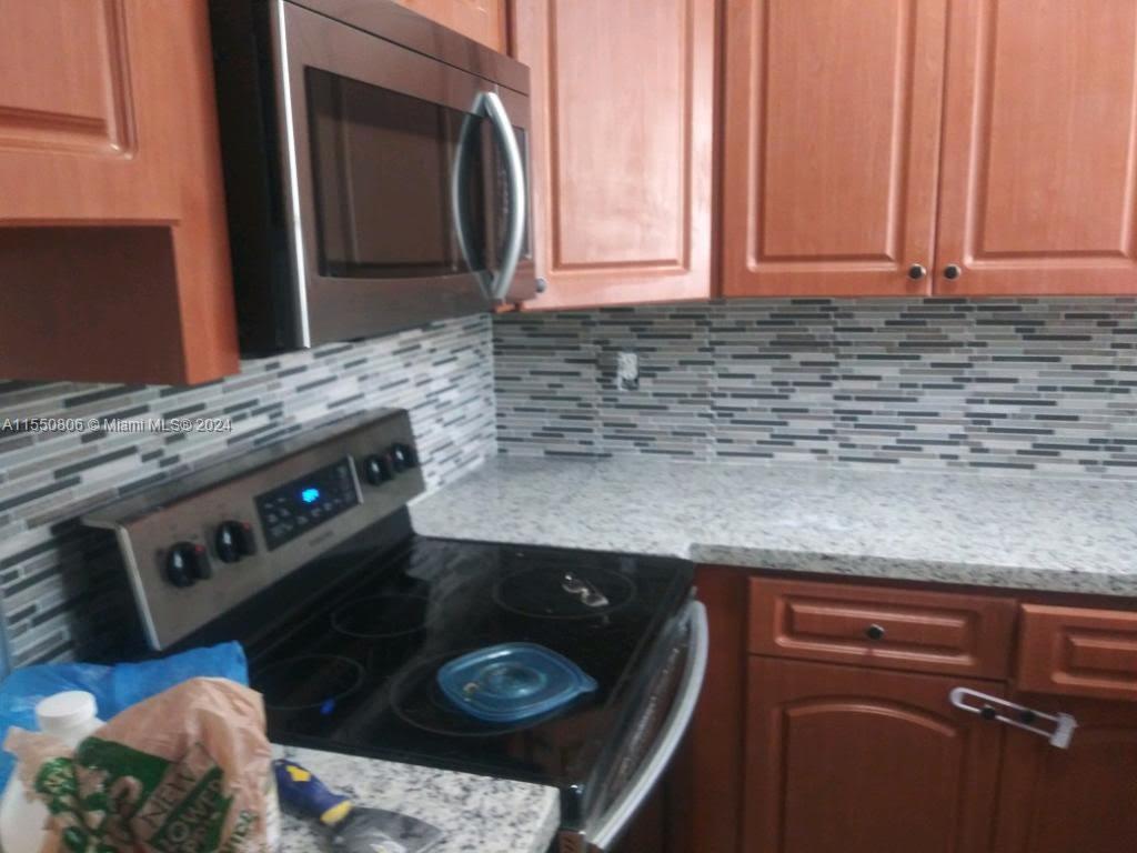 16700 CONDO - Residential Lease
